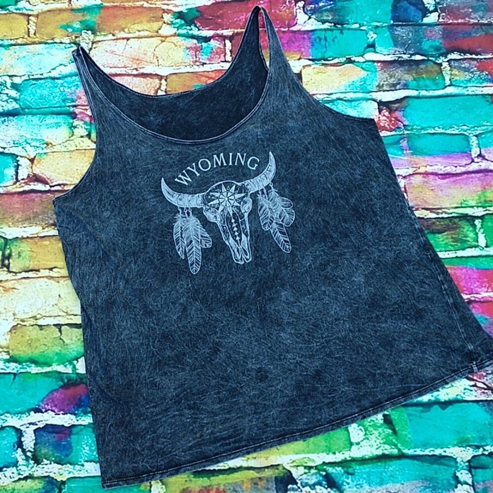 Wyoming Denim Blue Tank with Native Western Design size Large